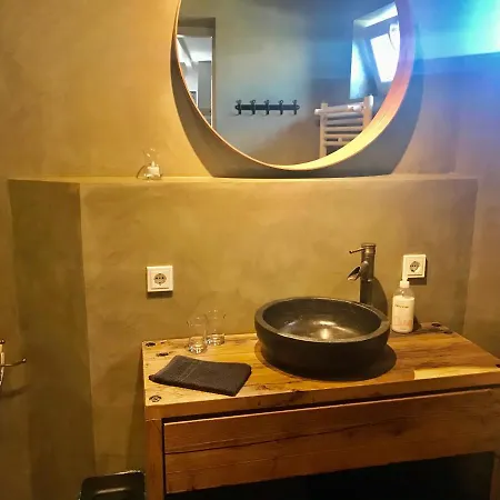 Glücklich Am 1 Mit Wellnesszugang